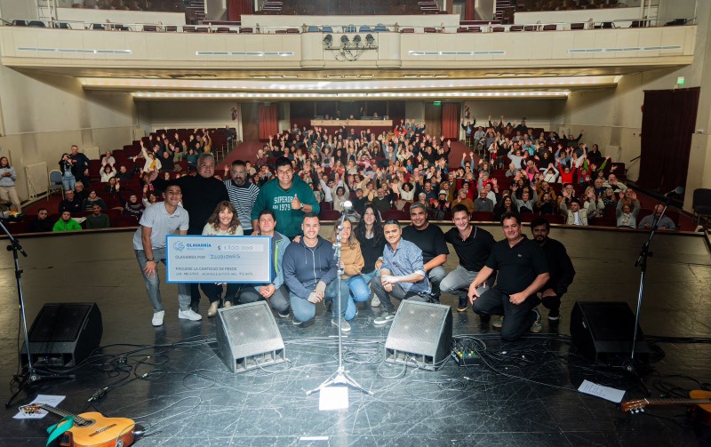 Olavarra por las instituciones fue todo un xito